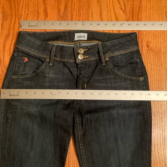 Hudson Jeans, Dark Wash, 5-Pockets, Pointed Flap & Button on Back 2, Size 28 - Picture 14 of 15